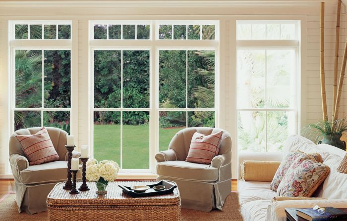 How to Decorate Old Window Frame