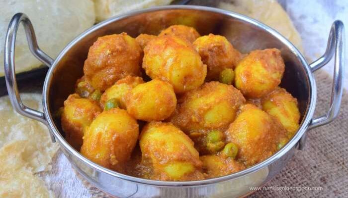 Aloo dum kashmiri