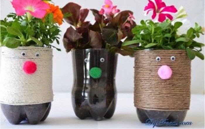 How to make decoration with plastic bottles