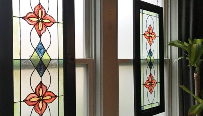 How to decorate windows with stained glass windows