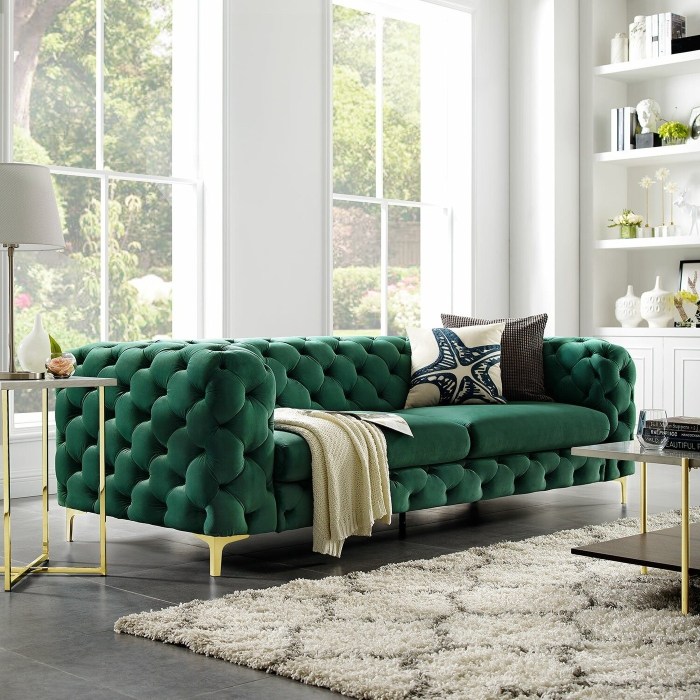 How to decorate room with chesterfield sofa